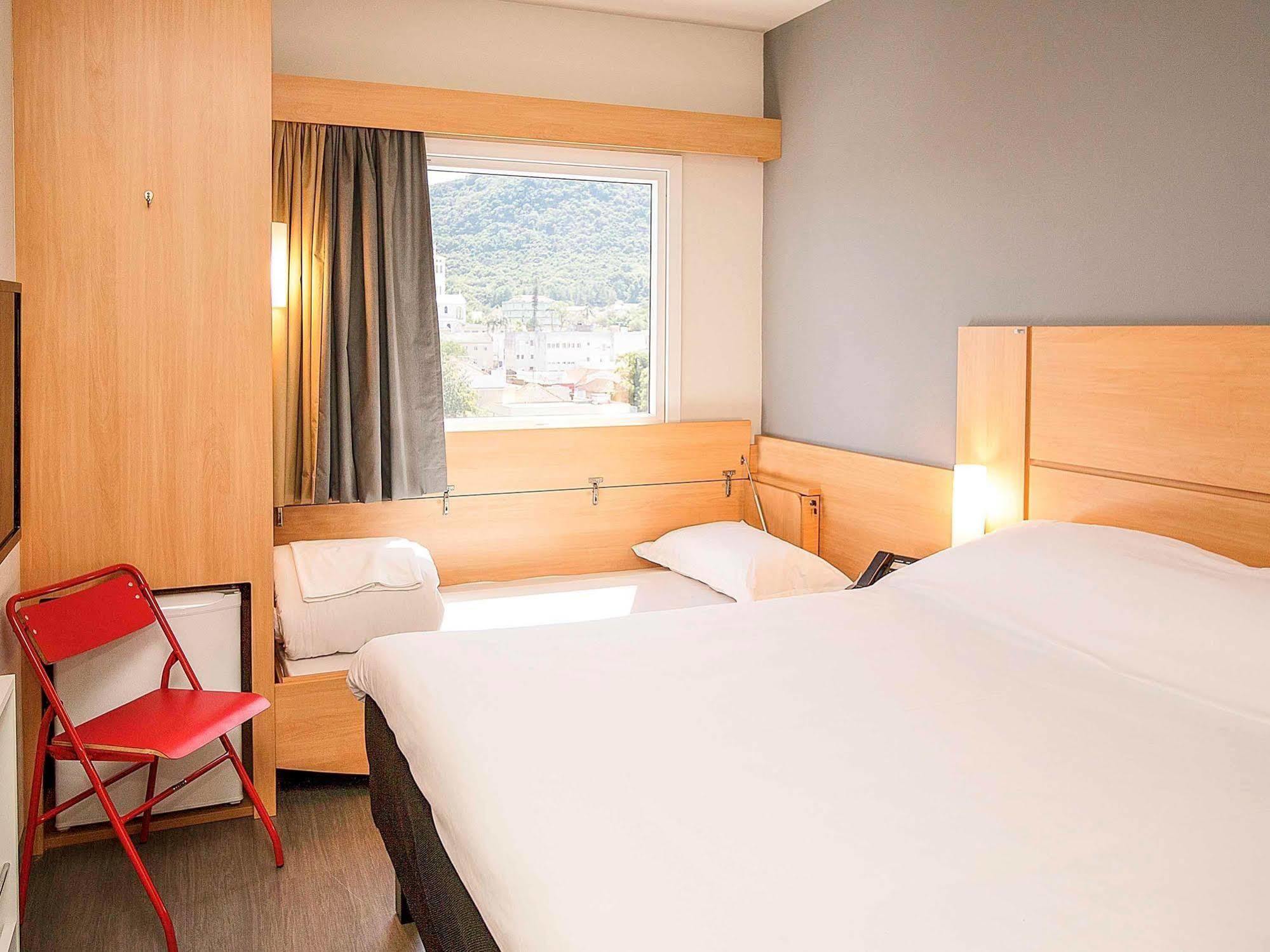 Ibis Montenegro Exterior photo